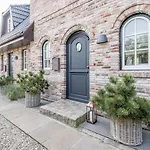 Hüs Tilda, Alte Dorfstraße 11